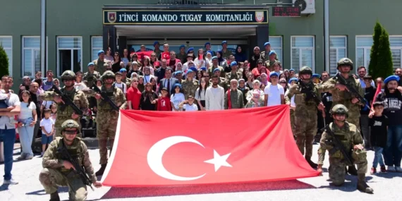 2-BIN-235-YILLIK-SANLI-MIRAS-KOMANDOLAR-NEFES-KESTI-featured