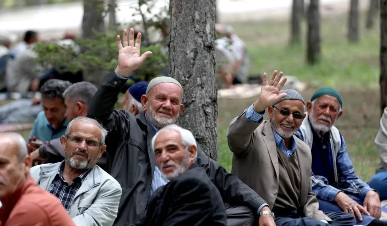 2026-Emekli-Maasi-20-bin-TL-alanlara-5-zam-senaryosu-featured