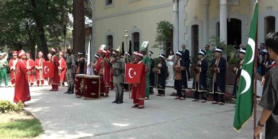Öğrenciler Mehter Takımında Buluştu