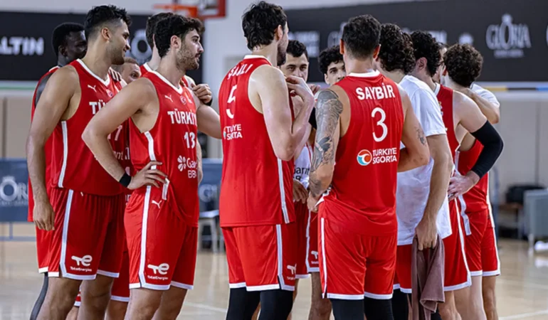 A-Milli-Erkek-Basketbol-Takimi-Antalya-Kampini-Tamamladi-featured