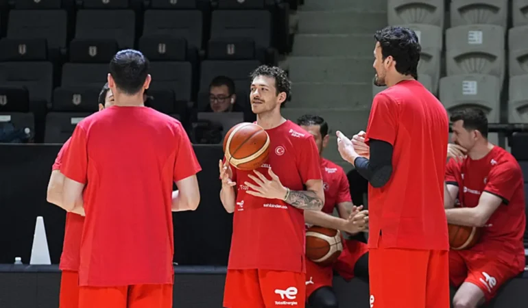 A-Milli-Erkek-Basketbol-Takimi-Bosna-Hersek-maci-icin-hazirlik-yapiyor-featured