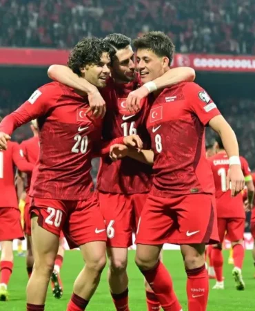 A-Milli-Futbol-Takimi-Paraguay-maciyla-653.-sinavina-cikacak-featured