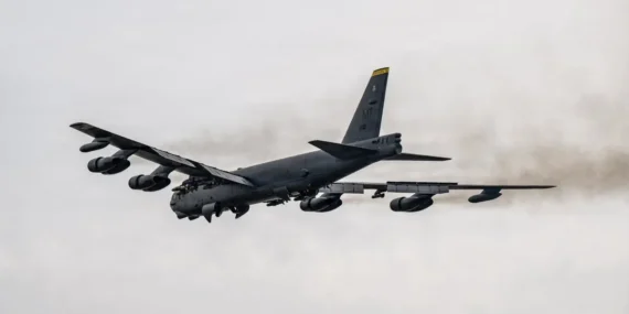 ABD-Basini-Bildirdi-ABD8217ye-Ait-B-52-Ucagi-Dustu-Kurtulan-Yok-featured