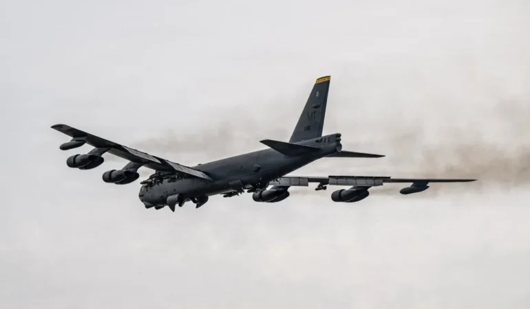 ABD-Basini-Bildirdi-ABD8217ye-Ait-B-52-Ucagi-Dustu-Kurtulan-Yok-featured