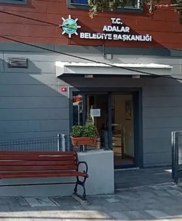 Adalar-Belediyesi8217ne-rusvet-operasyonu-Ali-Ercan-Akpolat-da-dahil-41-gozalti-featured