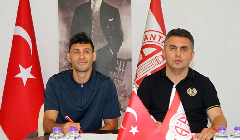 Antalyaspor8217dan-kaptan-Veysel-Sari8217ya-1-yil-sozlesme-uzatimi-featured