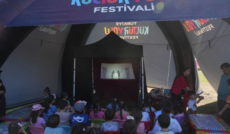 BURSA-KULTUR-YOLU-FESTIVALI8217NDE-700-YILLIK-HAFIZA-CANLANDI-featured
