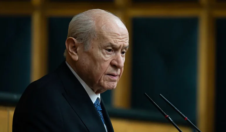 Bahceli-Kilicdaroglu-ve-Ozgur-Ozel-CHP8217ye-uygun-goruntu-vermiyor-featured