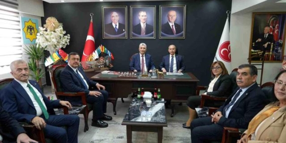 Bakan Bolat, MHP Gaziantep İl Başkanlığı’nı Ziyaret Etti