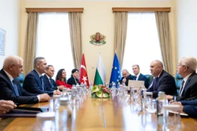 Bakan-Fidan-Rumen-Radev-ile-Bulgaristan8217da-bir-araya-geldi-featured