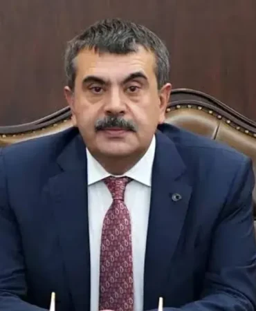 Bakan-Tekin-Bursa8217daki-Egitim-Verilerini-Acikladi-Ogretmen-Sayisi-25-Kat-Artis-Gosterdi-featured