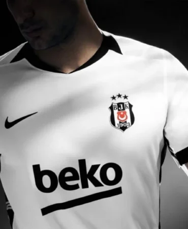 Besiktas-yeni-sezon-formalarini-tanitti-featured