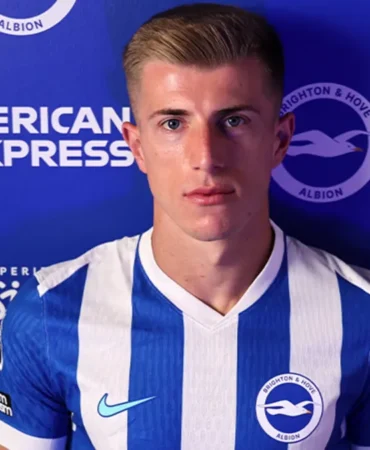 Brighton-Costinhayi-Transfer-Ederek-Savunmayi-Guclendirdi-featured