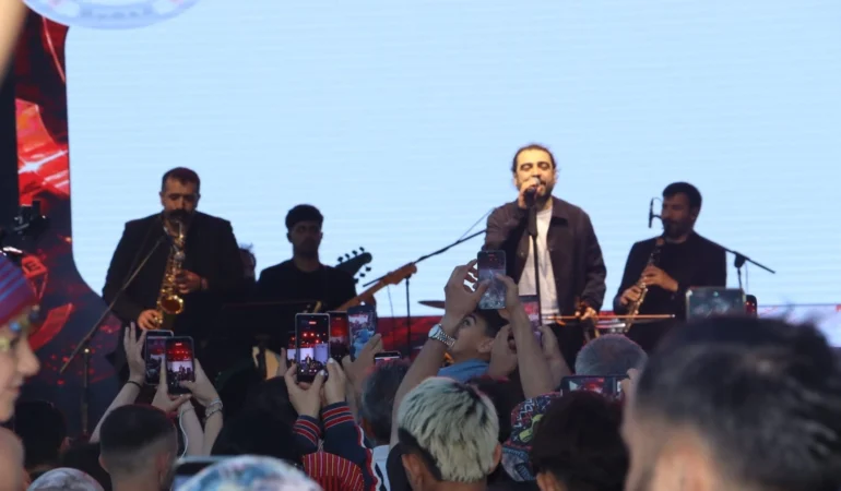 Bursa-Gumushanelilerin-Yayla-Senliginde-Karadeniz-Ruzgari-Esiyor-featured