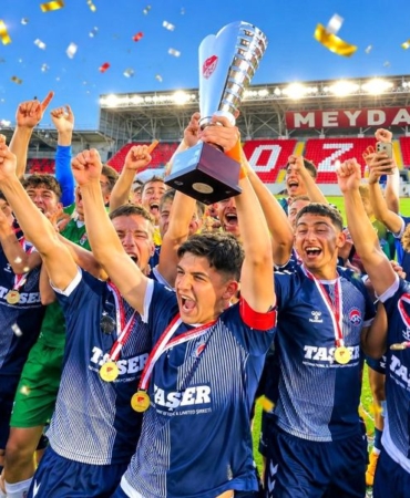Bursa-Orhangazi-U18-Takimi-Turkiye-Sampiyonu-Oldu-featured