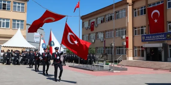 Bursa POMEM’de 475 Yeni Polis Adayı Mezun Oldu