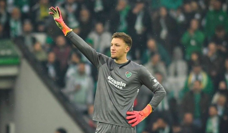 Bursaspor-Galatasarayin-5-milyon-euroluk-teklifi-geri-cevirdi-featured