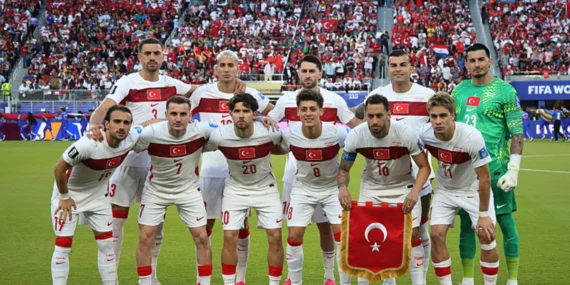 CANLI-ABD-Turkiye-maci-2026-Dunya-Kupasi-D-Grubu-Ilk-11-netlesti-featured
