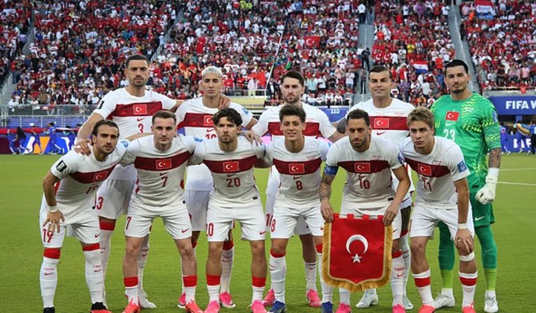 CANLI-ABD-Turkiye-maci-2026-Dunya-Kupasi-D-Grubu-Ilk-11-netlesti-featured