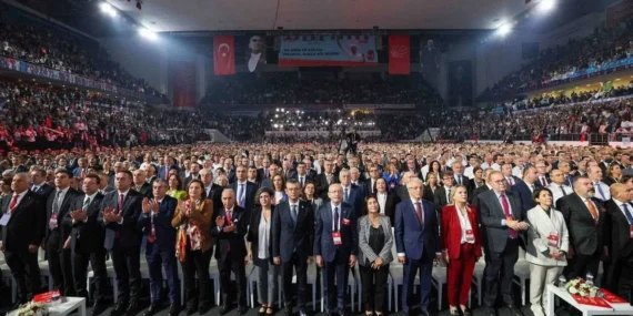 CHP8217de-Kritik-Adim-Delegelerin-Imzalari-Genel-Merkez8217e-Ulasti-featured