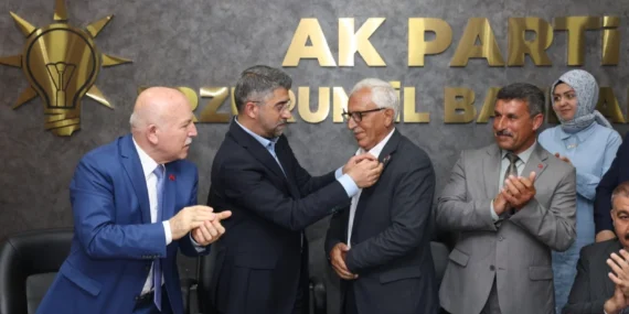 CHP’li Meclis Üyesi, İstifa Edip AK Parti’ye Geçti