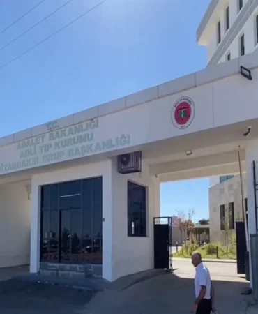 Diyarbakir8217da-silah-oyunu-trajedisi-Emre-hayatini-kaybetti-featured