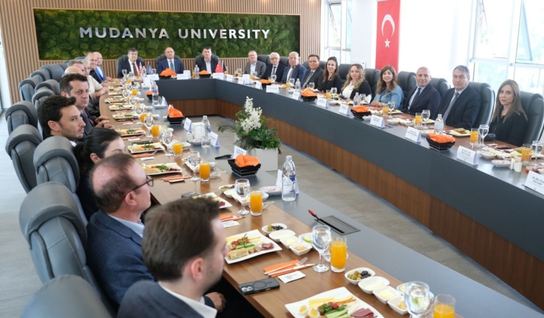 EFKAN-ALA-MUDANYA-UNIVERSITESI-ZIYARETINDE-featured