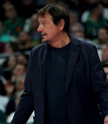 Ergin-Ataman8217dan-Olympiakos-Taraftarina-Tepki-featured