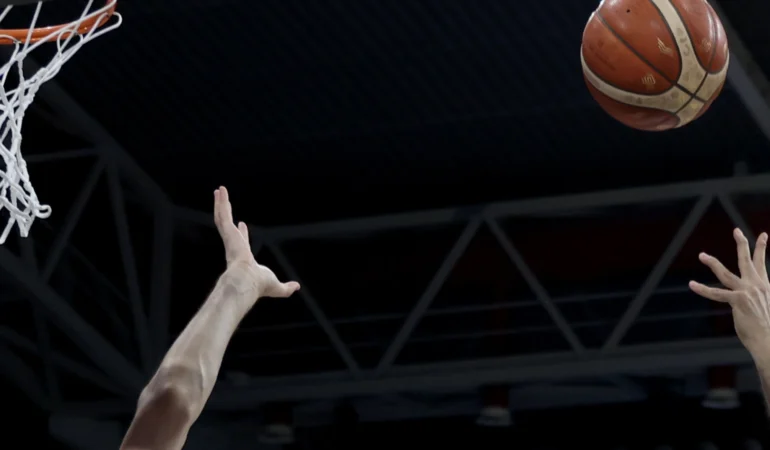 FIBA-NBA-ve-EuroLeague-Avrupa-basketbolunun-gelecegini-tartisti-featured