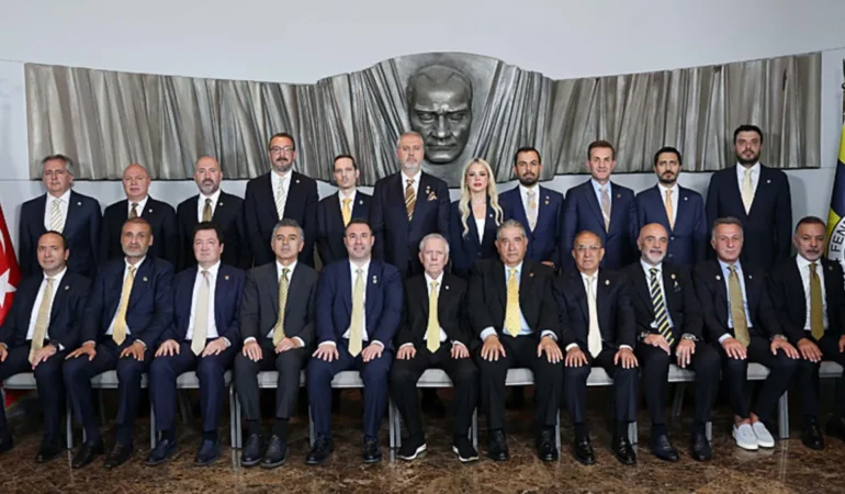 Fenerbahce-Yonetim-Kurulu-Ilk-Toplantisini-Gerceklestirdi-featured