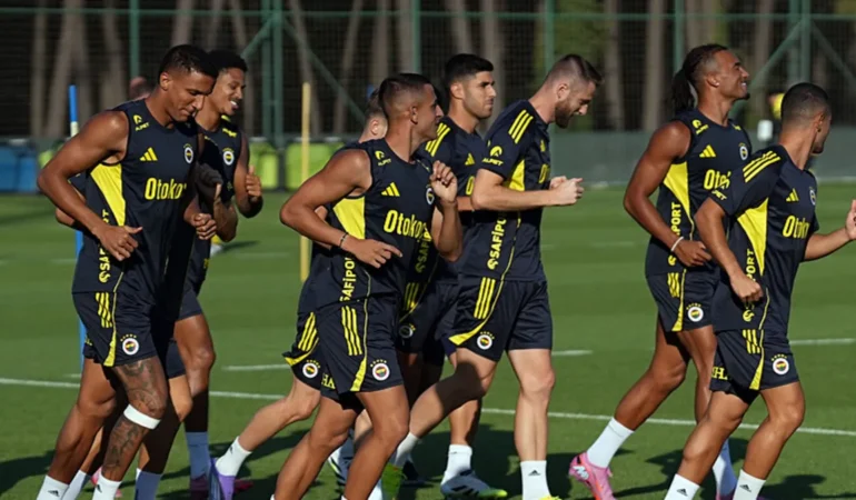 Fenerbahce8217nin-Avusturya-Kampi-ve-Hazirlik-Maclari-featured