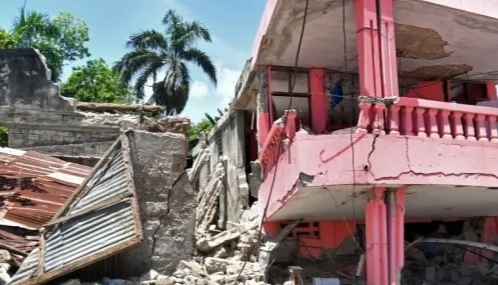 Filipinler Mindanao’da 7.8’lik Depremde Ölüm 45’e Çıktı
