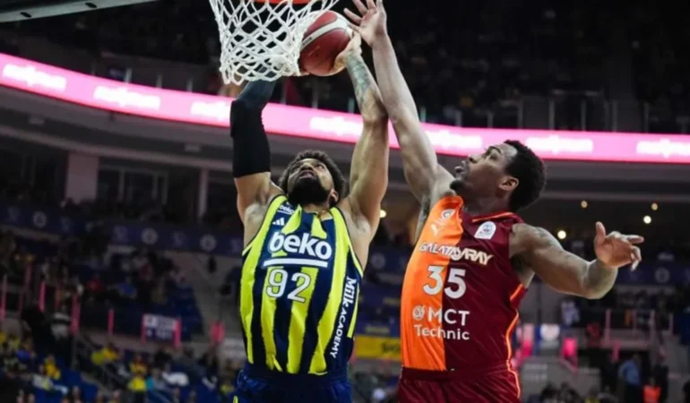Galatasaray-Erkek-Basketbol-Takimi-Uc-Yabanci-Oyuncuyla-Yollarini-Ayirdi-featured