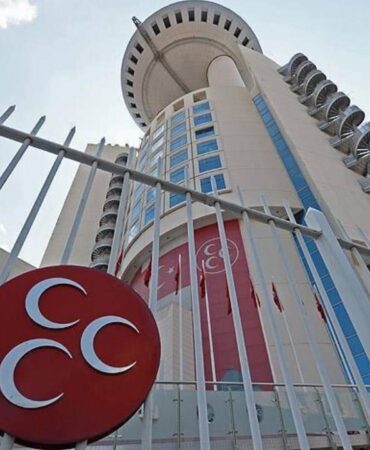 Galip-Ulucam-yeniden-MHP-Cesme-Ilce-Baskanligina-secildi-featured