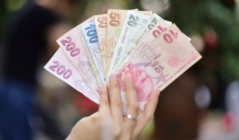 Hazine-Iki-Ihalede-150-Milyar-Lira-Borclandi-featured