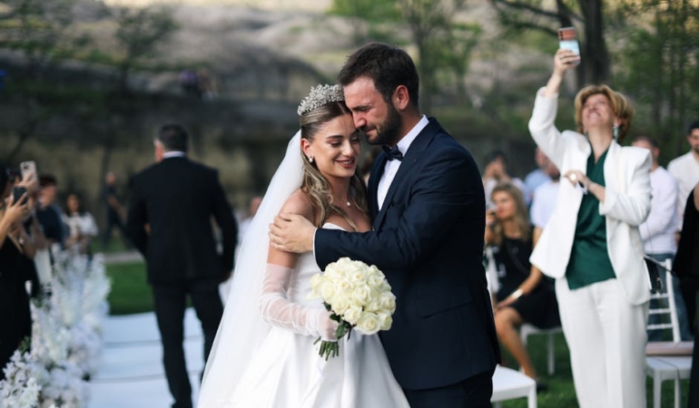 Iki-kez-evlenip-bosanan-unlu-nedenini-acikladi-featured