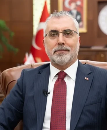Isikhan-Irademizi-dijital-dunyaya-kaptirmamaliyiz-featured