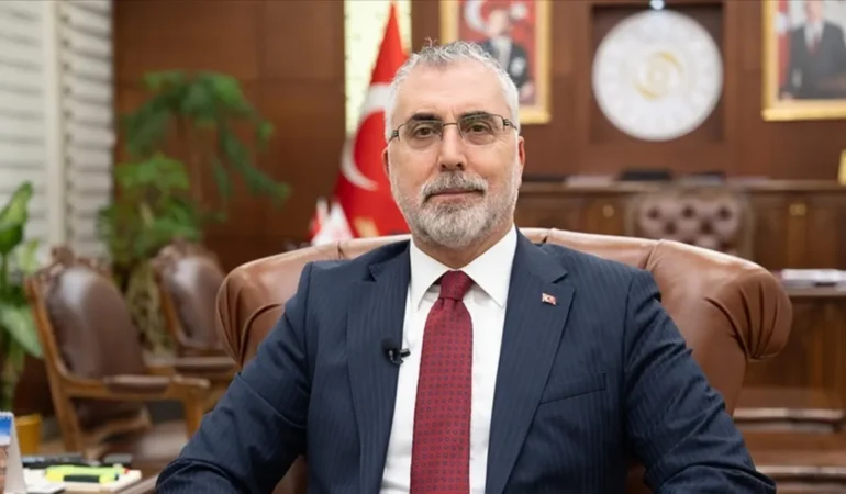 Isikhan-Irademizi-dijital-dunyaya-kaptirmamaliyiz-featured