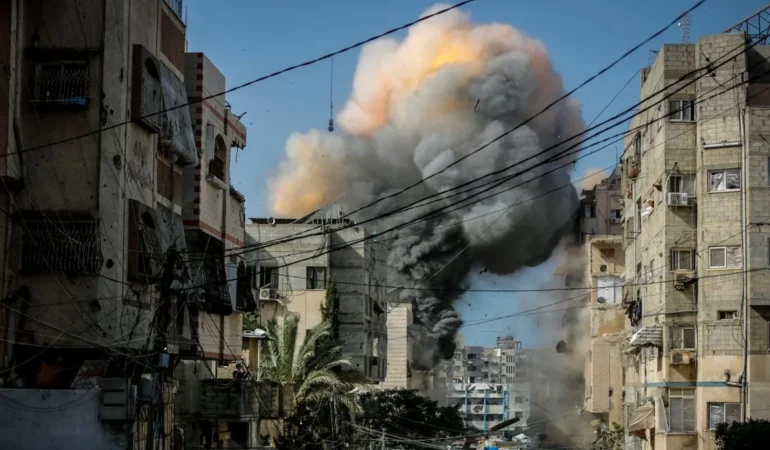 Israil-Gazze-Seridi8217ne-hava-saldirisi-4-olu-biri-gazeteci-featured