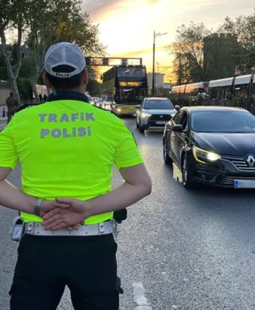 Istanbul8217da-Beyoglu-ve-Sisli8217de-yollar-trafige-kapatilacak-featured