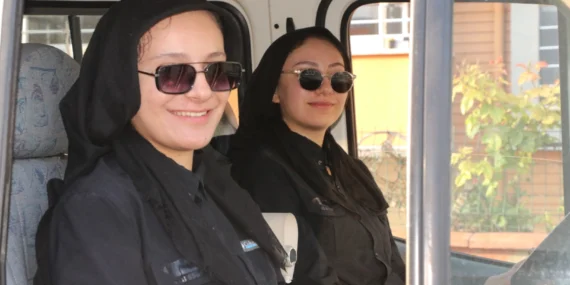 Kadınların gücüyle şekillenen halı yıkama başarı öyküsü