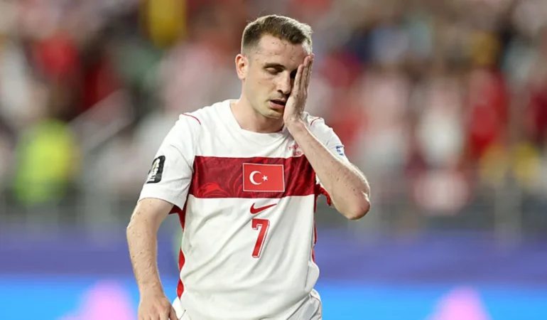 Kerem-Akturkoglu-Cok-uzgun-hayal-kirikligi-yasiyoruz-featured