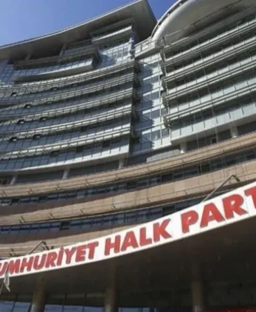 Kilicdaroglu-cephesinden-yeni-hamle-Tanju-Ozcan-ve-Tuncer-disipline-sevk-featured