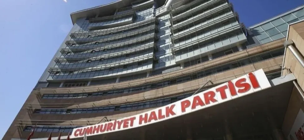 Kilicdaroglu-cephesinden-yeni-hamle-Tanju-Ozcan-ve-Tuncer-disipline-sevk-featured