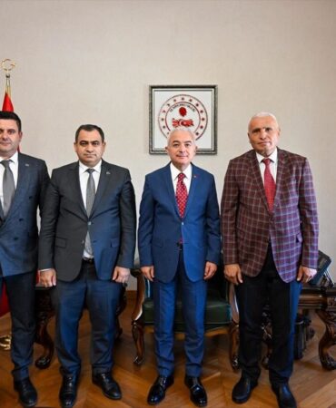 Kirklareli-Valisi-Turana-yapilan-ziyaretler-suruyor-featured