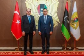 MIT-Baskani-Kalin-Bingazide-Saddam-Hafter-ile-kritik-gorusme-featured