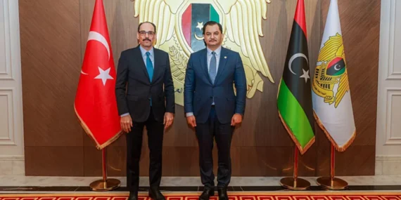 MIT-Baskani-Kalin-Bingazide-Saddam-Hafter-ile-kritik-gorusme-featured