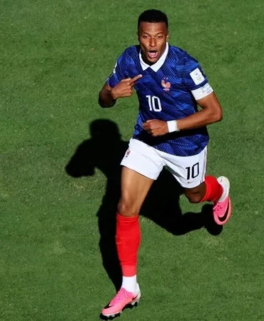Mbappe8217nin-Tarihi-Gunu-featured