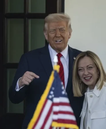 Meloni8217den-Trump8217la-uzlasi-mesaji-normallesme-cagrisi-featured