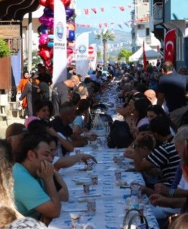Mudanya8217da-Babalar-Gunu-Coskusu-ve-Mahalle-Bulusmasi-featured